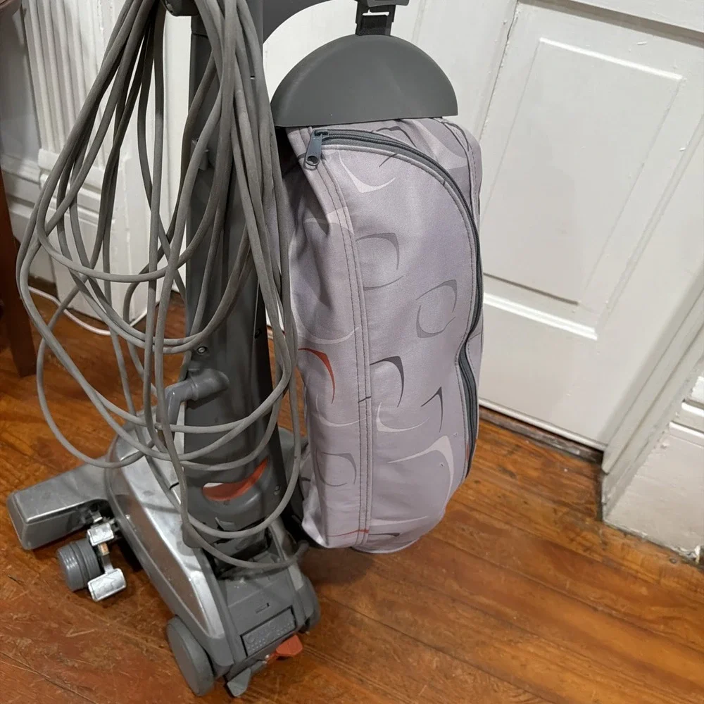 Kirby Sentria G10D Upright Vacuum Cleaner. Tested Works Great